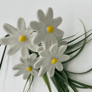 ceramic bunch of daisys